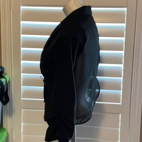 Stoosh Black Tailored Blazer for Professional Wear - Picture 5 of 7